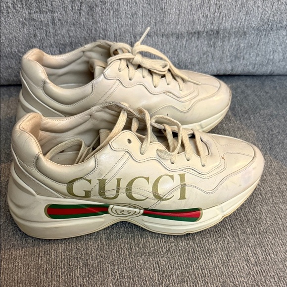 Preloved Gucci Shoes - Picture 1 of 6